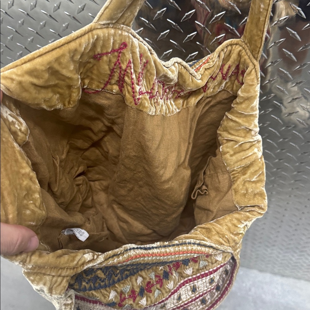 Johnny Was Velvet Multicolor Patterned Satchel RARE! - Picture 3 of 6